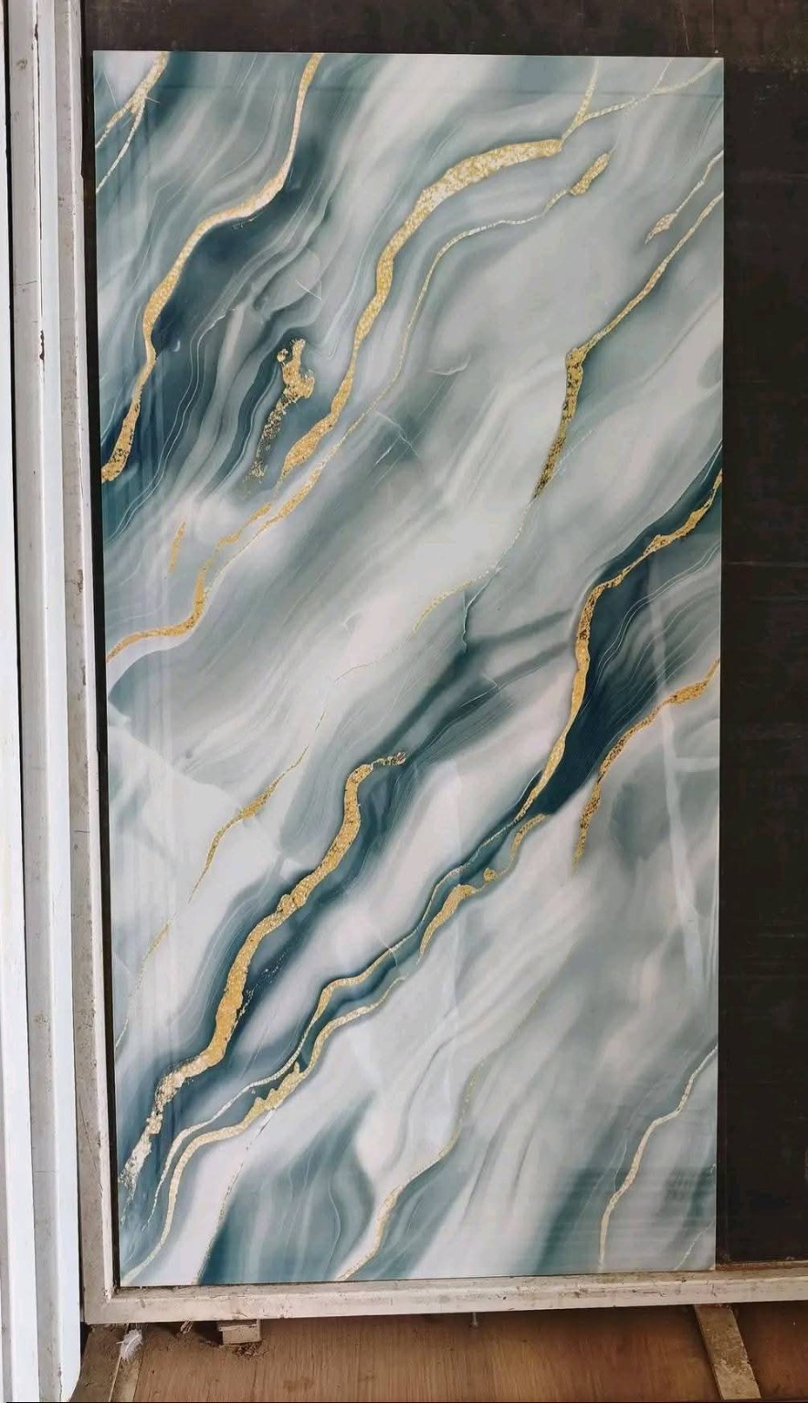 Marble effect tile